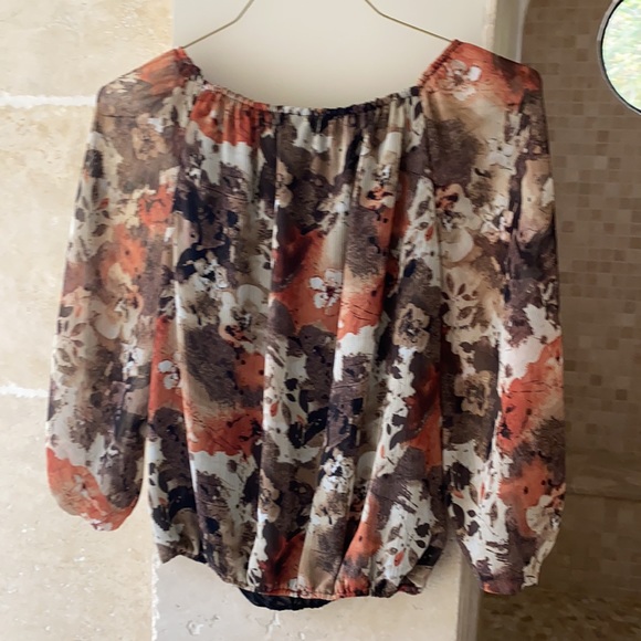 Gorgeous Cynthia Rowley blouse - Picture 4 of 4